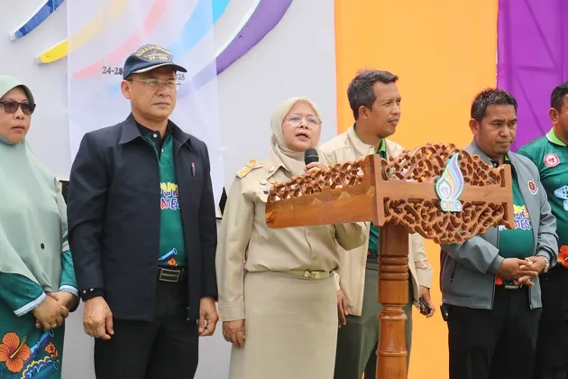 ภาพข่าว ผู้ว่าฯ ปัตตานี ร่วมเป็นเกียรติ เปิดกิจกรรมกีฬาสีภายใน รัศมีเกมส์ ครั้งที่ ๒๔ ประจำปีการศึกษา ๒๕๖๘ - TIGER NEWS REPORT