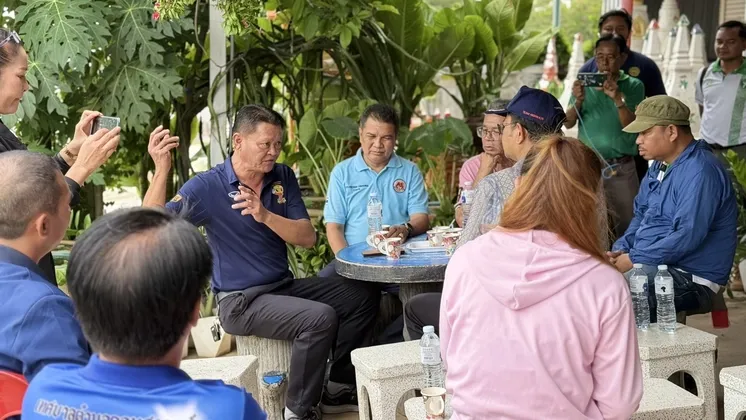 ภาพข่าว อ.คอนสวรรค์ บูรณาการร่วมตรวจพื้นที่การก่อสร้างถนนพร้อมสัญญาณไฟจราจรในเขตเทศบาลตำบลคอนสวรรค์ - TIGER NEWS REPORT