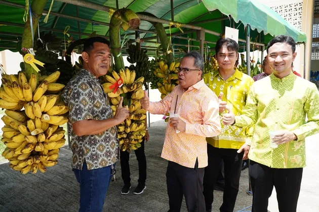 รองผู้ว่าฯยะลา เปิดงานมหกรรมกล้วยหินและของดีอำเภอบันนังสตา ประจำปี ๒๕๖๘ พืชอัตลักษณ์ประจำถิ่น พร้อมการแปรรูปผลิตภัณฑ์จากกล้วยหินอาหารคาว หวาน เพิ่มมูลค่า