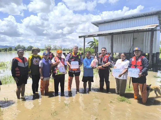 ผู้ว่าฯเพชรบูรณ์ ลงพื้นที่ตรวจสถานการณ์อุทกภัย ในพื้นที่อำเภอวิเชียรบุรี