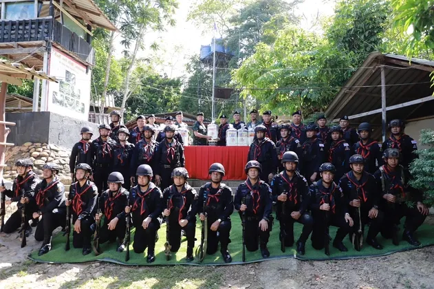 ภาพข่าว แม่ทัพภาคที่ ๔ ลงพื้นที่ ตรวจเยี่ยมกองร้อยทหารพราน ๔๗๑๖ กำชับคุมเข้มมาตรการความปลอดภัย - TIGER NEWS REPORT