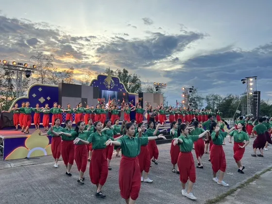 ภาพข่าว รองผู้ว่าราชการจังหวัดนครศรีธรรมราชลงพื้นที่ ติดตามการเตรียมความพร้อม พิธีเปิดงานเดือนสิบและงานกาชาดจังหวัดนครศรีธรรมราช ประจำปี ๒๕๖๘ ที่จะมีขึ้นอย่างยิ่งใหญ่ในค่ำของวันพรุ่งนี้ - TIGER NEWS REPORT