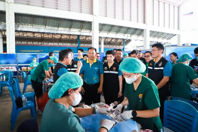 ภาพข่าว กรมปศุสัตว์เดินหน้าขับเคลื่อนโครงการเร่งรัดผ่าตัดทำหมันสุนัข–แมว คุมโรคพิษสุนัขบ้าในพื้นที่เสี่ยง ณ จังหวัดกำแพงเพชร ตามนโยบายของกระทรวงเกษตรและสหกรณ์ อย่างต่อเนื่องเพื่อ สัตว์ปลอดโรค คนปลอดภัย - TIGER NEWS REPORT