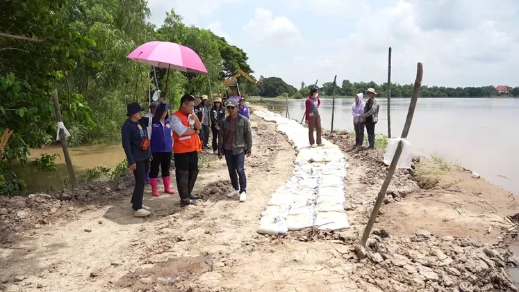 ภาพข่าว รองผู้ว่าราชการจังหวัดชัยนาท ลงพื้นที่ตรวจจุดเสี่ยงน้ำท่วม ๔ อำเภอ เน้นย้ำทุกภาคส่วนเตรียมพร้อมรับสถานการณ์ - TIGER NEWS REPORT