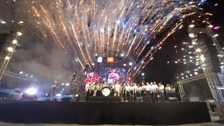 ภาพข่าว เทศกาลกินหอย ตกหมึก @ ชะอำ ครั้งที่ ๒๔ ยกทัพความอร่อยจากทะเล ดึงดูดนักท่องเที่ยวช่วงโลว์ซีซัน ชูประสบการณ์ตกหมึกกลางทะเลหนึ่งเดียวในประเทศไทย - TIGER NEWS REPORT