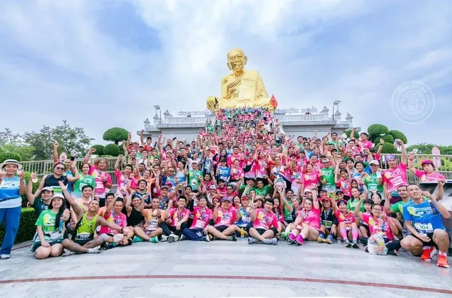 นักวิ่งปอดเหล็ก ๔ พันคนแห่วิ่งวัดละหารไร่ฮาร์ฟมาราธอน ครั้งที่ ๔ จ.ระยอง จัดขึ้นมุ่งกระตุ้นเศรษฐกิจชุมชน