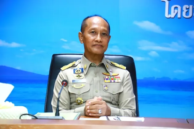 จังหวัดตรัง เตรียมพร้อมบุคลากรและเครื่องจักรกลสาธารณภัยสำหรับรับมือสถานการณ์อุทกภัยในช่วงหน้าฝน พร้อมมีแผนการสูบน้ำระบายช้าลงพื้นที่ลุ่มต่ำ