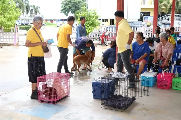 สำนักงานปศุสัตว์จังหวัดกาญจนบุรีร่วมกับเทศบาลตำบลท่าไม้ จัดโครงการวันป้องกันโรคพิษสุนัขบ้าโลก ประจำปี พ.ศ. ๒๕๖๘ (World Rabies Day ๒๐๒๕)
