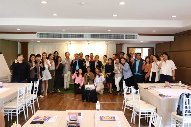 จันทบุรี เปิดอบรม Train the Marker ๓ ดันย่านตลาดพลอยสู่ศูนย์กลางเศรษฐกิจสร้างสรรค์