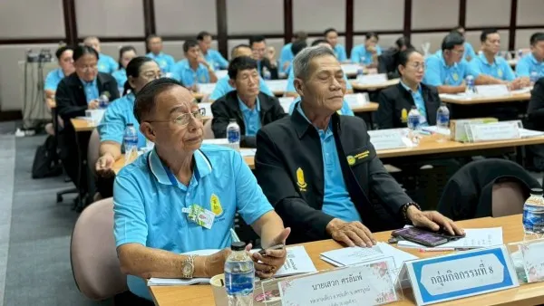 ภาพข่าว เลือกตั้งขาวสะอาด เพชรบูรณ์ต้นแบบท้องถิ่น นายก อบต.ยางงามไม่ซื้อเสียง ให้ประชาชนตัดสิน - TIGER NEWS REPORT