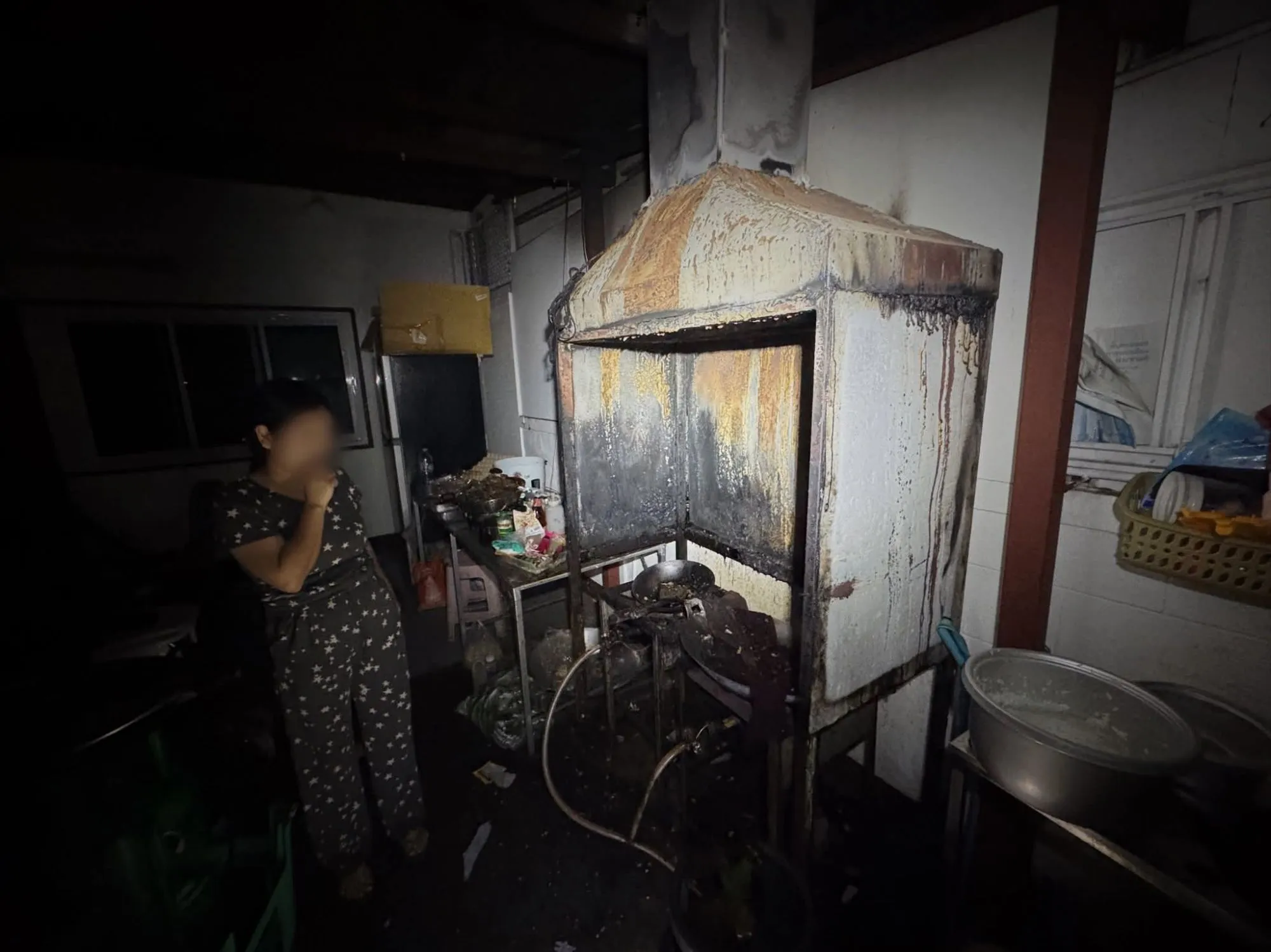 เชียงใหม่-สาวจุดแก๊สทอดปลา เผลอลืม ไฟไหม้เกือบวอด