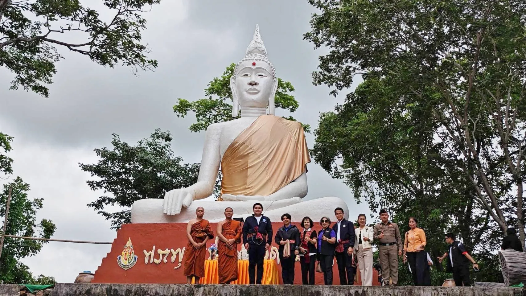 ศรีสะเกษ รมว.ท่องเที่ยวฯ ดันวัดปราสาทภูฝ้าย เป็นแหล่งท่องเที่ยวมรดกวัฒนธรรม