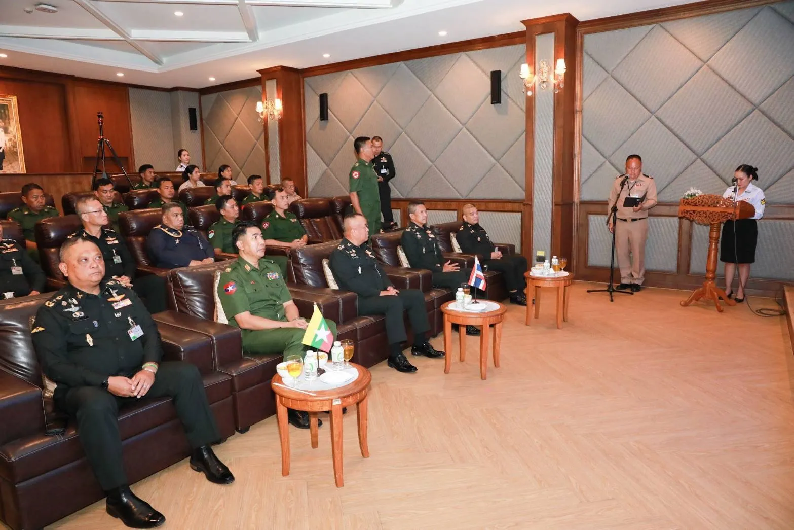 ปทุมธานี กองทัพไทย ปิดการฝึกอบรมโครงการพระราชดำริ รุ่น ๑๔ มอบวุฒิบัตรกำลังพลเมียนมา ๑๔ นาย กระชับสัมพันธ์สองประเทศ