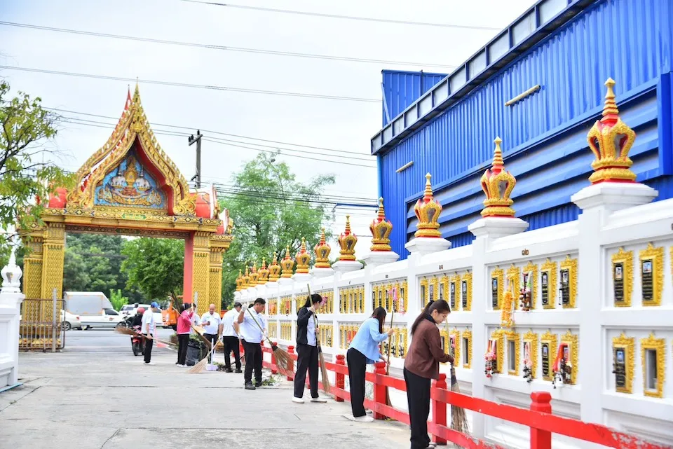 ปทุมธานี ภาคีเครือข่ายโครงการ วัด ประชา รัฐ สร้างสุข รวมพลังทั่วประเทศจัด Big Cleaning Day เนื่องในวันแม่แห่งชาติ ๑๒ สิงหาคม