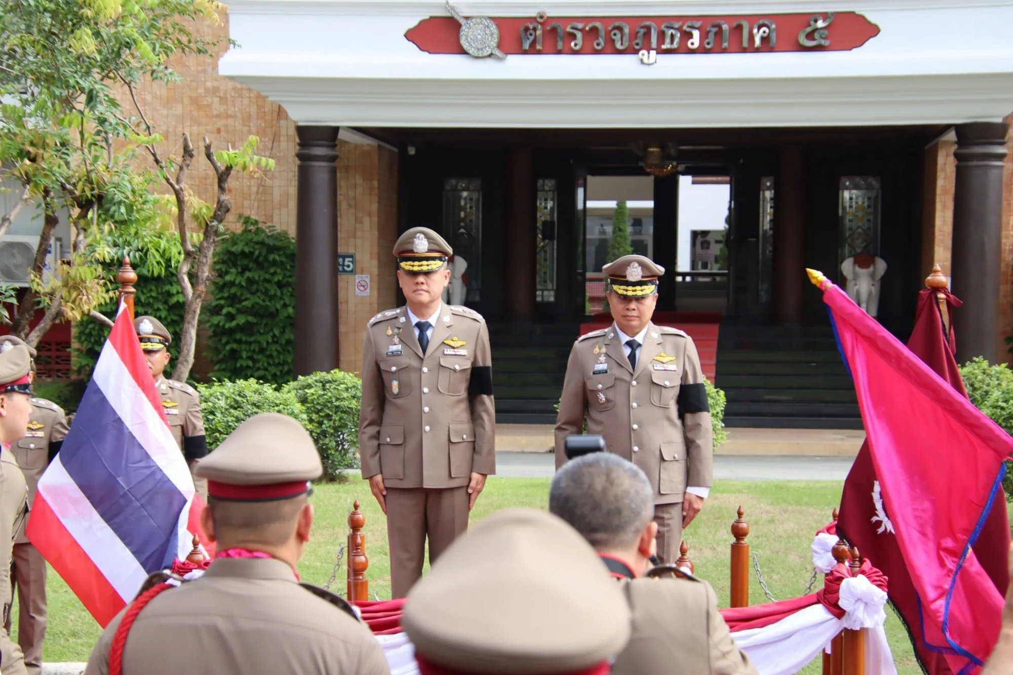 (มีคลิป) เชียงใหม่ – ภ.๕ จัดพิธีส่งมอบหน้าที่ ผบช.ภ.๕ ต้อนรับ พล.ต.ท.ปรัชญา ประสานสุข