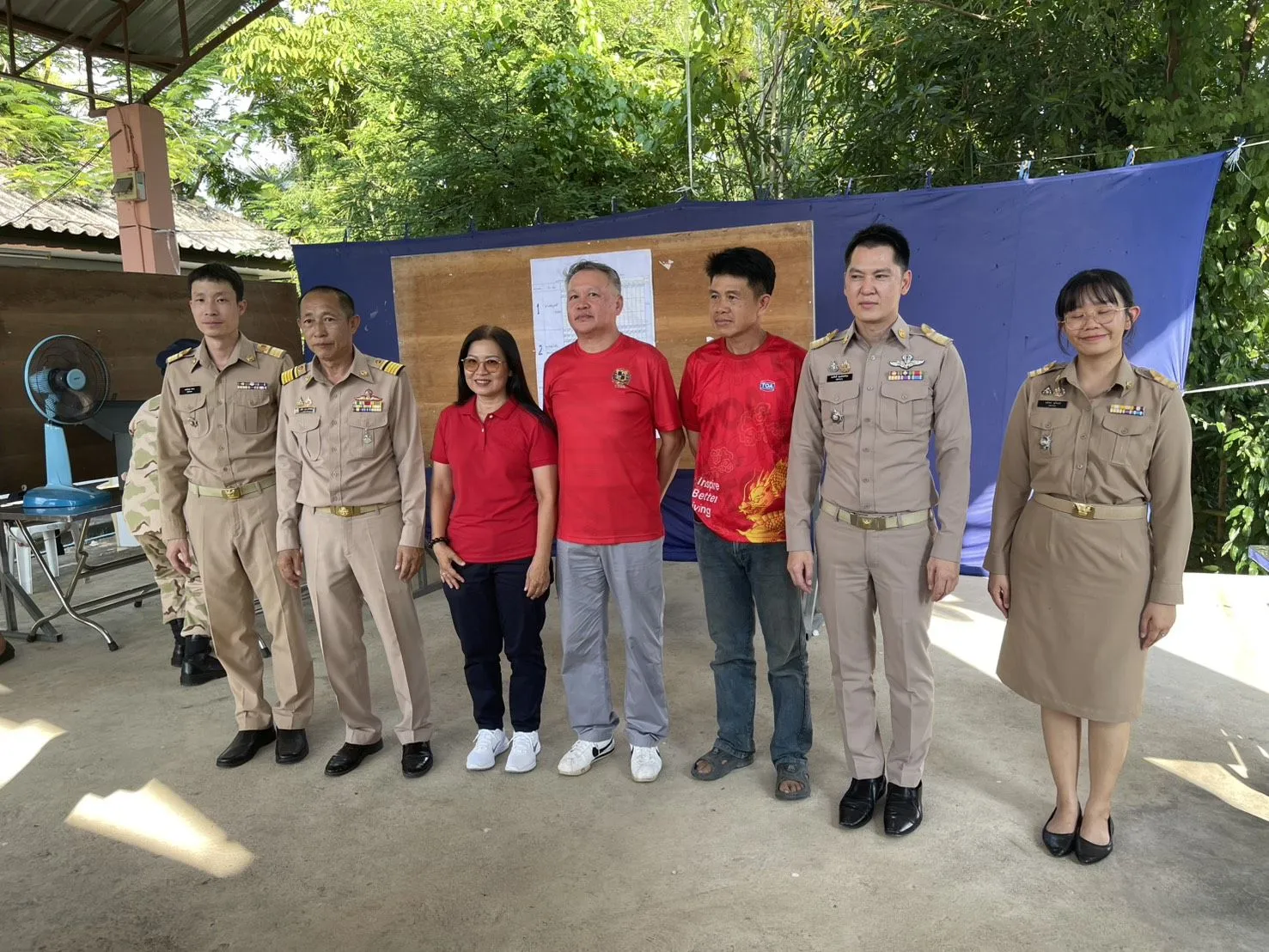 เชียงใหม่ – อภิชัย พรหมพัฒนชัย คว้าชัย ๒๓๖ คะแนน ชนะเลือกตั้งนั่งเก้าอี้ผู้ใหญ่บ้าน หมู่ ๑ บ้านมอญ ตำบลสันกลาง อำเภอสันกำแพง