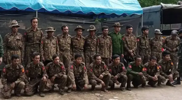 ภาพข่าว เมียนมาส่งทหารเข้ามาในรัฐคาเรนนีกว่าพันนาย - TIGER NEWS REPORT