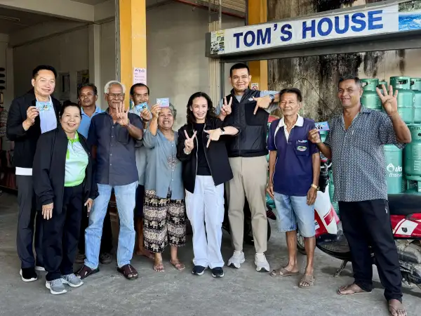 ภาพข่าว พังงา-“ชัยชนะ–กันตวรรณ” เดินตลาดเช้าคุระบุรี ขอคะแนนหนุน “กุศล” ผู้สมัคร สส.พังงา เขต 2 ชี้กระแสประชาธิปัตย์กลับมาคึกคัก เดินหน้าผลักดันสนามบิน–มารีน่ายอร์ช รองรับท่องเที่ยว - TIGER NEWS REPORT