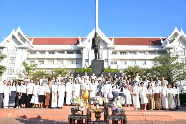 ภาพข่าว ผู้ว่าฯ มุกดาหารนำคณะสักการะสิ่งศักดิ์สิทธิ์ เสริมสิริมงคลก่อนเปิดงานกาชาด 2569 - TIGER NEWS REPORT