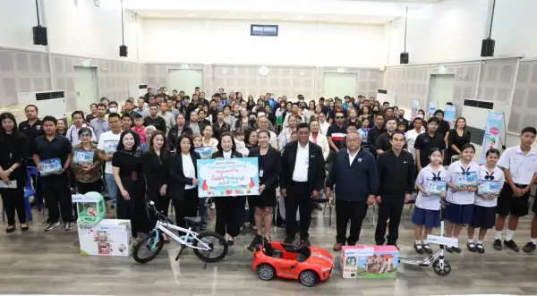 ภาพข่าว ท่าอากาศยานสุวรรณภูมิจัดกิจกรรมมอบของขวัญเนื่องในวันเด็กแห่งชาติ ประจำปี 2569 เพื่อส่งต่อความสุข และรอยยิ้มแก่เด็กและเยาวชนในชุมชนโดยรอบสนามบิน - TIGER NEWS REPORT