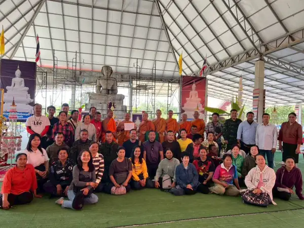 ภาพข่าว คณะสงฆ์ร่วมติตอาสาเพชรบุรีมอบสิ่งของเครื่องอุปโภค- บริโภค ให้แก่ทหารชายแดนด้านอำเภอกันทรลักษ์ จ.ศรีสะเกษ - TIGER NEWS REPORT