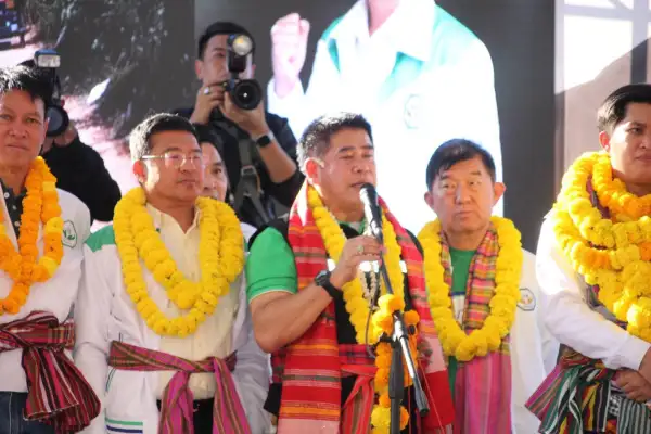 ภาพข่าว ร้อยเอ็ด“ธรรมนัส–นฤมล” นำพรรคกล้าธรรมลงพื้นที่ ปักหมุดร้อยเอ็ด เปิดเวทีปราศรัยใหญ่ ย้ำชัดนโยบายทำได้จริง ไม่ขายฝัน - TIGER NEWS REPORT