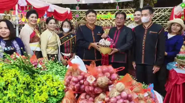 ภาพข่าว รองผู้ว่าฯศรีสะเกษเปิดงานหอมแดง กระเทียมดี ยางชุมน้อย ครั้งที่ 48 ประจำปี 2569 - TIGER NEWS REPORT