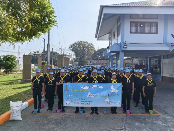 ภาพข่าว นายธงชัย บุตรวงษ์ นายอำเภอเมืองปราจีนบุรี นำหัวหน้าส่วนราชการประจำอำเภอ ปลัดอำเภอ สมาชิก อส. กำนัน ผู้ใหญ่บ้าน และประชาชนจิตอาสา ร่วมกิจกรรมจิตอาสาพัฒนาปรับปรุงภูมิทัศน์และปลูกต้นปอเทือง - TIGER NEWS REPORT