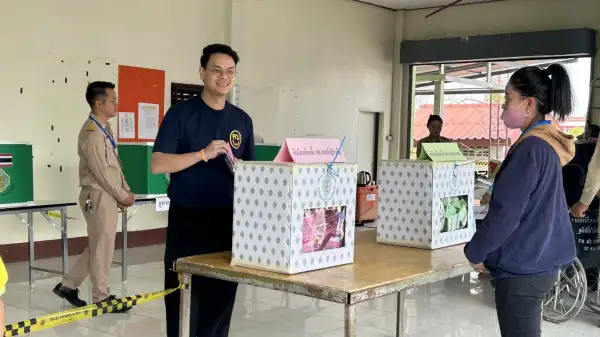 ภาพข่าว บุรีรัมย์ เลขาภูมิใจไทย มั่นใจคนเปิดใจให้พรรคเป็นประวัติการณ์เชื่อชนะ - TIGER NEWS REPORT