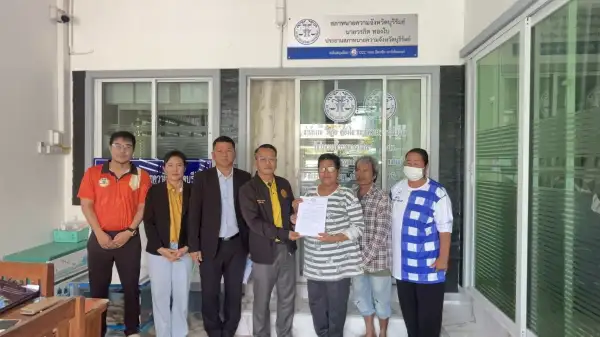 ภาพข่าว บุรีรัมย์ ทนายความเห็นทนไม่ได้เข้าช่วยป้าโดนฟ้องไม่เป็นธรรมให้พ้นคุก - TIGER NEWS REPORT