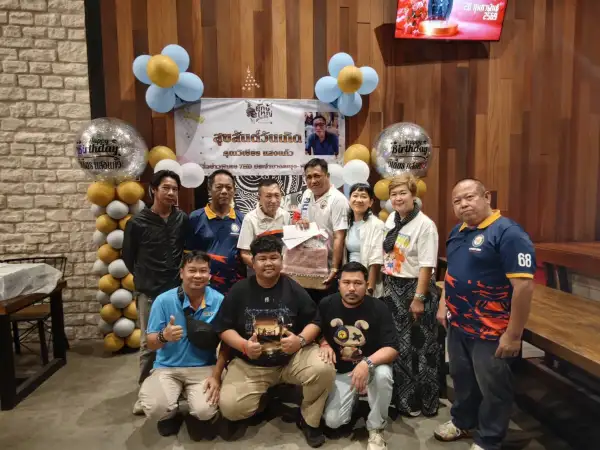 ภาพข่าว มิตรสหายร่วมอวยพรวันคล้ายวันเกิดครบ 70 ปี “วิเชียร แสงแก้ว” นักข่าวช่องมากสีรุ่นลายครามเมืองพัทยา - TIGER NEWS REPORT