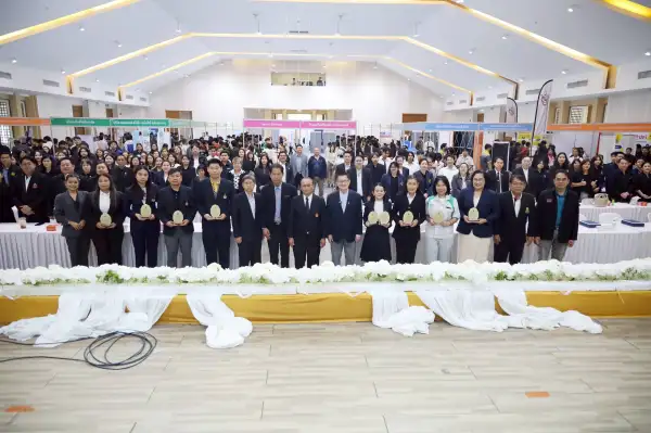 ภาพข่าว ราชมงคลสุวรรณภูมิ ปลดล็อกห้องเรียนสู่โลกงานจริง RUS-CWIE Forum 2026 ดันบัณฑิตพร้อมใช้ทันที - TIGER NEWS REPORT