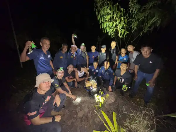 ภาพข่าว ทลายเครือข่ายยานรกพระแสง รวบ 2 เอเย่นต์รายใหญ่ ยึดยาบ้ากว่า 80,000 เม็ด เผยราคาพุ่งเท่าตัว. - TIGER NEWS REPORT