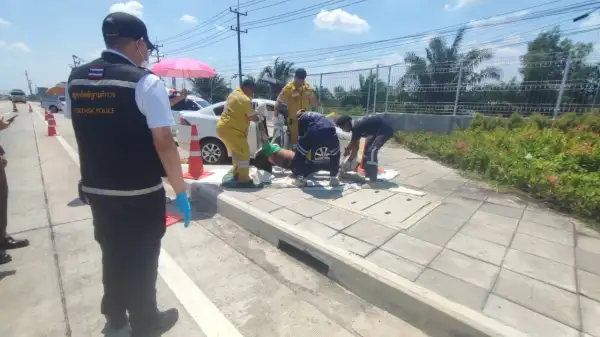 ภาพข่าว ปทุมธานีพบร่างเจ้าของอู่วัย77ปีรมควันดับคารถหลังครอบครัวประกาศตามหา3วัน - TIGER NEWS REPORT