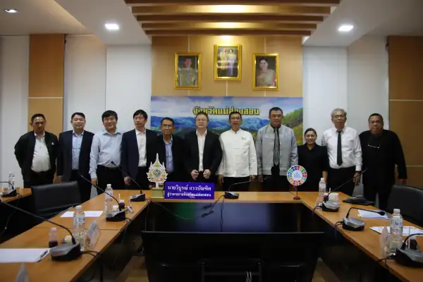 ภาพข่าว รัฐวิสาหกิจก่อสร้างจีน แลกเปลี่ยนความคิดเห็นทางวิชาการด้านโครงสร้างพื้นฐานและเทคนิคด้านการออกแบบและการก่อสร้างถนน ขุดเจาะอุโมงค์สายจังหวัดเชียงใหม่ - สะเมิง – แม่ฮ่องสอน - TIGER NEWS REPORT