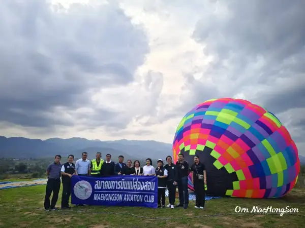 ภาพข่าว ผู้ว่าราชการจังหวัดแม่ฮ่องสอน พร้อมด้วยคณะกรรมการร่วมภาครัฐและเอกชน ลงพื้นที่อำเภอปาย ศึกษาดูงานผู้ประกอบการ เพื่อสนับสนุนพัฒนาต่อยอดผลิตภัณฑ์และบริการ - TIGER NEWS REPORT