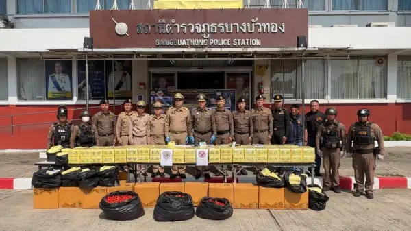 ภาพข่าว นนทบุรี เปิดคลิปนาทีไล่ล่าระทึก! กระบะขนยาบ้า 5 ล้านเม็ดซิ่งหนีสุดทาง ก่อน ผบช.ภ.1 แถลงทลายเครือข่ายใหญ่ลาดหลุมแก้ว - TIGER NEWS REPORT