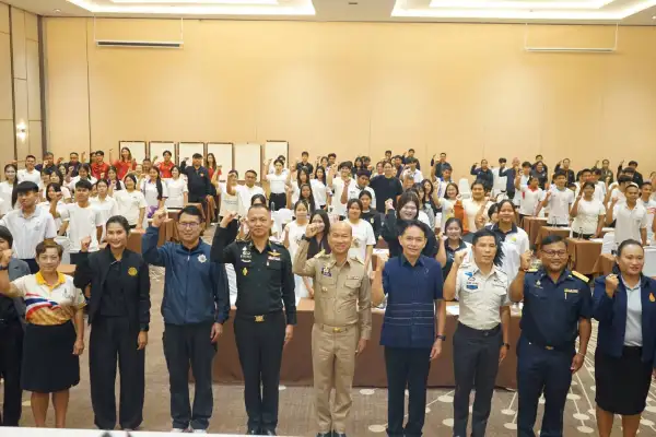 ภาพข่าว “ศรีสะเกษ” เดินหน้าเปิดโครงการ “ยุวสิงห์มหาดไทย” มุ่งป้องกันและแก้ไขปัญหายาเสพติดในกลุ่มเด็กและเยาวชนอย่างเป็นรูปธรรม - TIGER NEWS REPORT
