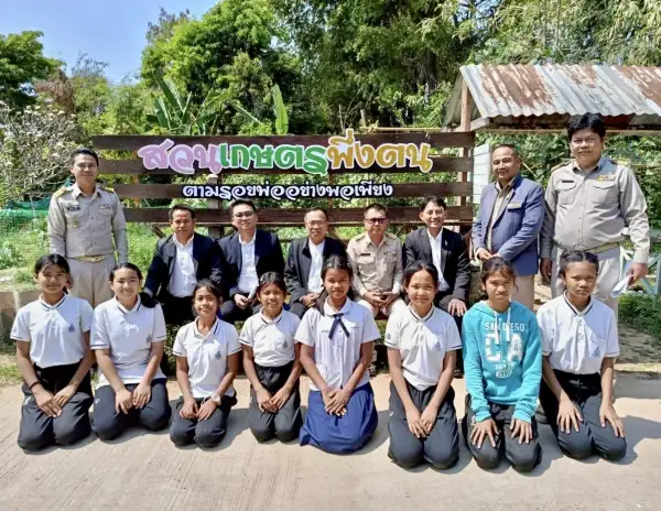 ภาพข่าว ชมรมคนรักในหลวงจังหวัดศรีสะเกษสรรหาโรงเรียนต้นแบบระดับเขตพื้นที่ ประจำปีการศึกษา 2568 - TIGER NEWS REPORT