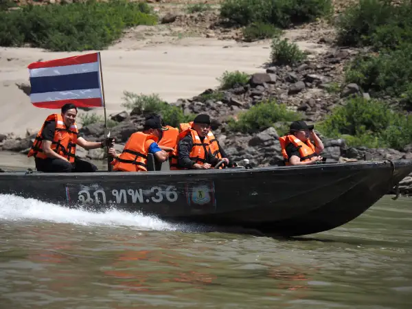 ภาพข่าว ผู้ว่าราชการจังหวัดแม่ฮ่องสอน ลงพื้นที่ติดตามสถานการณ์คุณภาพน้ำแม่น้ำสาละวิน พร้อมทั้งติดตามปัญหาผลกระทบที่เกิดขึ้นในพื้นที่ อำเภอสบเมย จังหวัดแม่ฮ่องสอน - TIGER NEWS REPORT