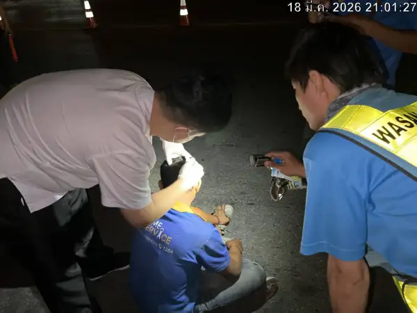 ภาพข่าว ปทุมธานีคดีพลิกหนุ่มดับหน้าร้านซ่อมหม้อน้ำผลชันสูตรชี้ถูกทำร้ายเลือดคั่งสมอง ญาติแฉถูกเพื่อนร่วมงานทำร้าย - TIGER NEWS REPORT