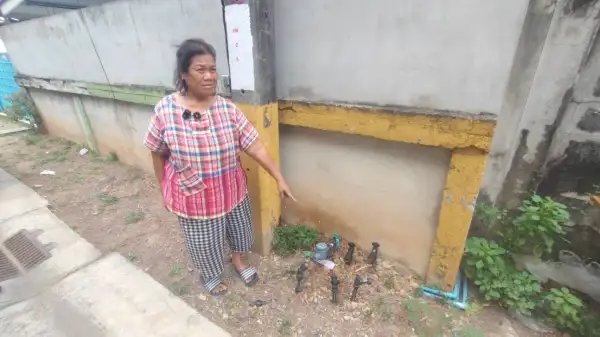 ภาพข่าว ปทุมธานีโจรลักมิเตอร์น้ำอาละวาดหนักควงค้อนบุกทุบช่วงตี1กล้องวงจรปิดจับภาพได้ - TIGER NEWS REPORT