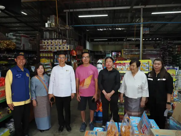 ภาพข่าว ผู้ว่าราชการจังหวัดแม่ฮ่องสอน ลงพื้นที่ติดตามสถานการณ์ราคาสินค้าอุปโภค บริโภค ปุ๋ยและเคมีภัณฑ์ทางการเกษตร เน้นย้ำผู้ประกอบการห้ามกักตุนสินค้า และฉวยโอกาสขึ้นราคา - TIGER NEWS REPORT