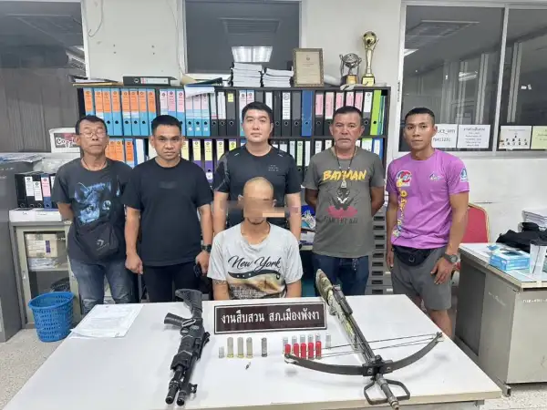 ภาพข่าว รวบหนุ่มวัย 38 พยายามฆ่า พร้อมอาวุธปืนลูกซองกลางดึกในเมืองพังงา - TIGER NEWS REPORT