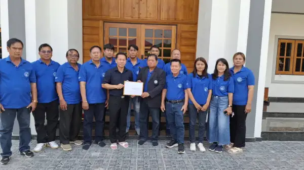 ภาพข่าว นายกสมาคมชาวไร่อ้อยศรีสัชนาลัย จ.สุโขทัยยื่นหนังสือความเดือดร้อนในราคาอ้อยถึงรัฐบาลเมื่อเวลา.16.20น.ของวันที่ 27 มีนาคม  2569 - TIGER NEWS REPORT