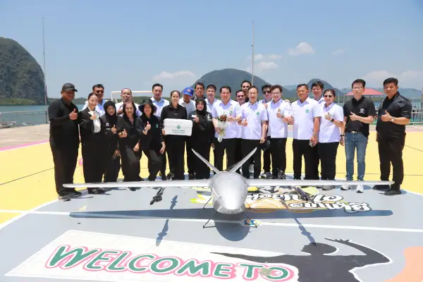 ภาพข่าว พังงา-“ยาบินได้” รมว.สาธารณสุขร่วมทดสอบ“โดรนขนส่งยา”เกาะปันหยี  ปั้นต้นแบบยกระดับการแพทย์พื้นที่เกาะ - TIGER NEWS REPORT