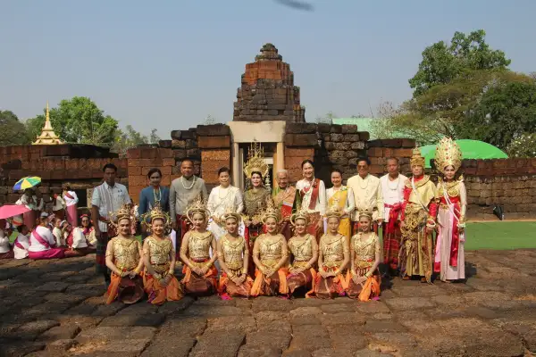 ภาพข่าว ร้อยเอ็ด อำเภอธวัชบุรี จัดยิ่งใหญ่ “ประเพณีบุญสรงกู่ 2569” สืบสานวัฒนธรรมท้องถิ่น - TIGER NEWS REPORT