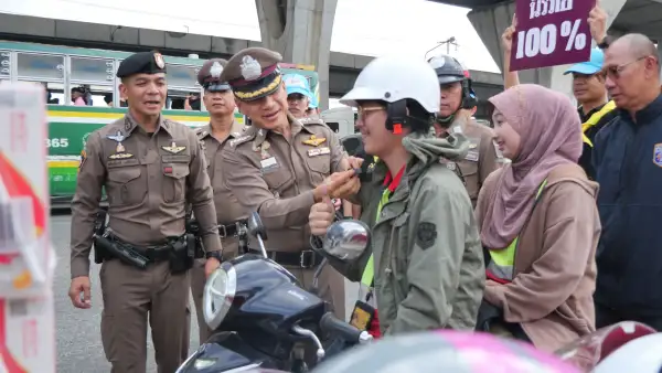 ภาพข่าว สภ.บางพลี ปล่อยแถวการ อำนวยความสะดวกด้านการจราจรป้องกันและลดอุบัติเหตุทางถนนช่วงเทศกาลสงกรานต์ 2569 - TIGER NEWS REPORT