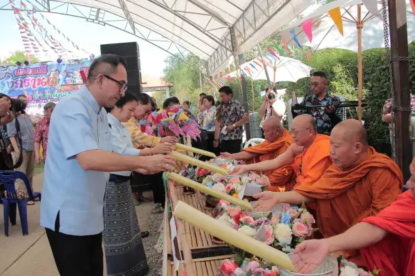ภาพข่าว สงกรานต์บ้านกลางคึกคัก! จัดใหญ่รดน้ำดำหัว-เปิดแลนด์มาร์คใหม่ “คลองคอยรัก” รับปี๋ใหม่เมือง - TIGER NEWS REPORT
